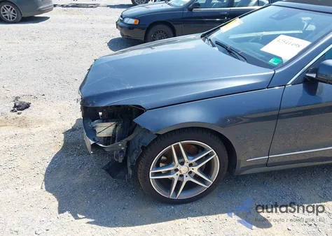 2014 Mercedes-Benz E 350 z USA, uszkodzony, nr VIN WDDKK5KF6EF257501